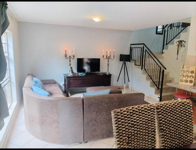 4 BEDROOM DUPLEX FOR SALE IN HAZELDEAN